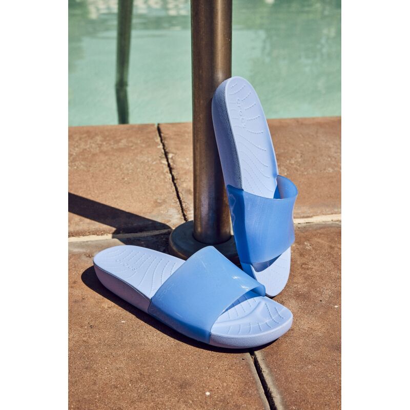 Crocs™ Splash Glossy Slide Moon Jelly