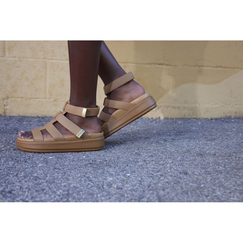 Crocs™ Brooklyn Luxe Gladiator Tan/Tan