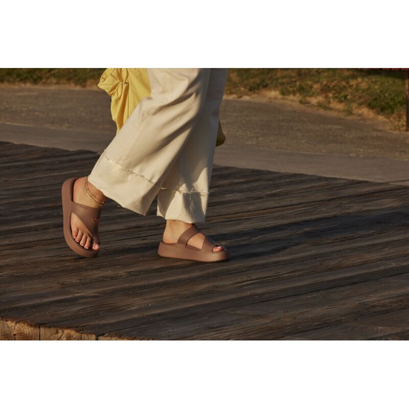 Crocs™ Getaway Platform Toe Loop Women's Truffle
