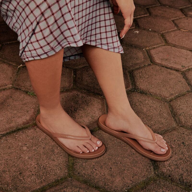 Crocs™ Miami Jelly Round Toe Flip Women's Milk Chocolate Jelly