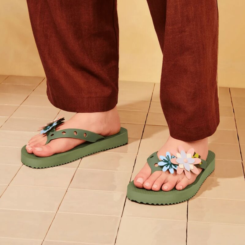 Crocs™ Rio Flip Cargo